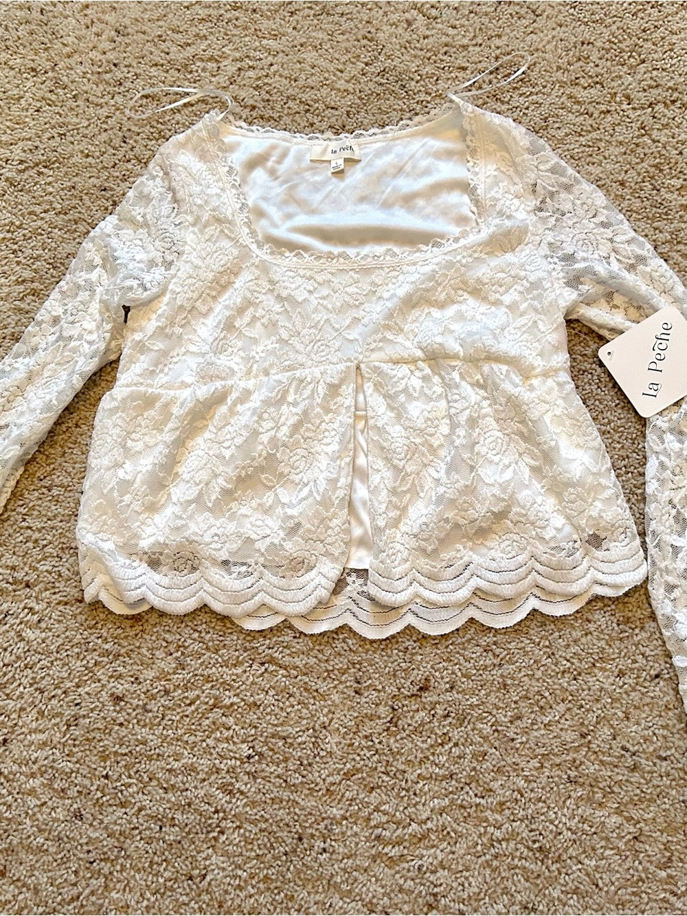 White Lace Long-Sleeve Crop Top
